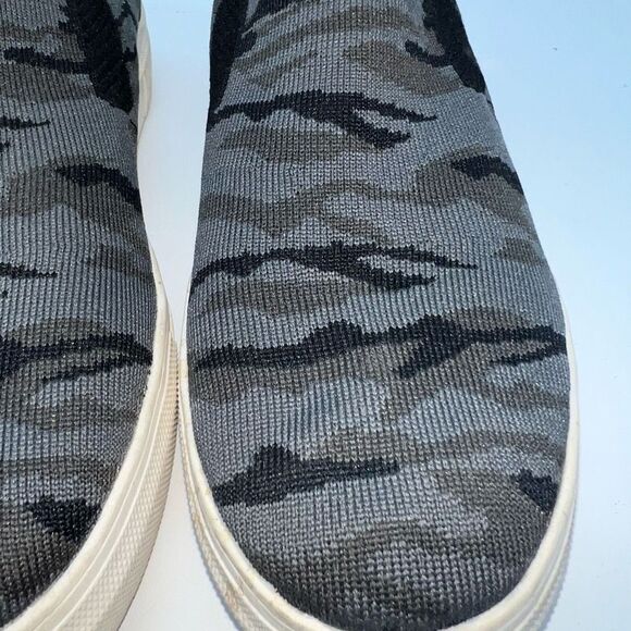 MIA Gray Camouflage Knit Stretch Slip on Platform Sneaker - Picture 2 of 6